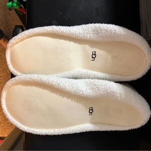 UGG Women's Cozy Cream Slippers